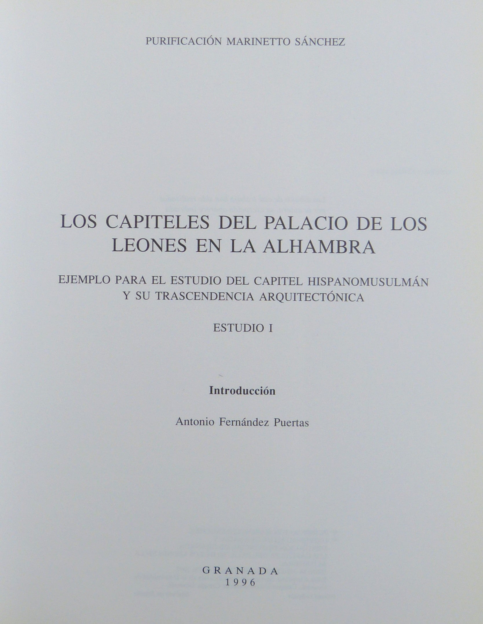 LOS CAPITELES PALACIO DE LOS LEONES MARINETTO BY SANCHEZ, P.