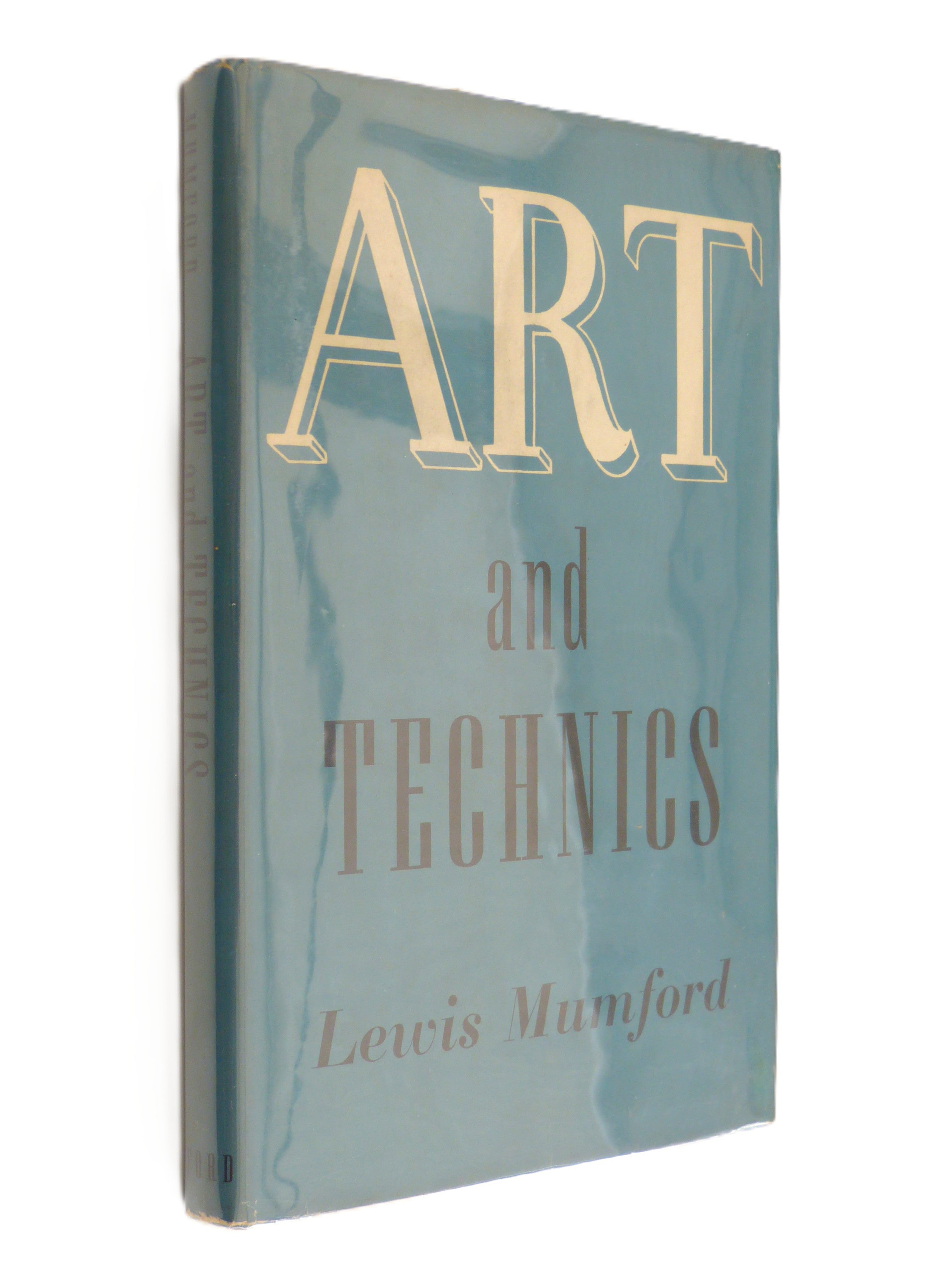 Art & Technics  By Mumford, L