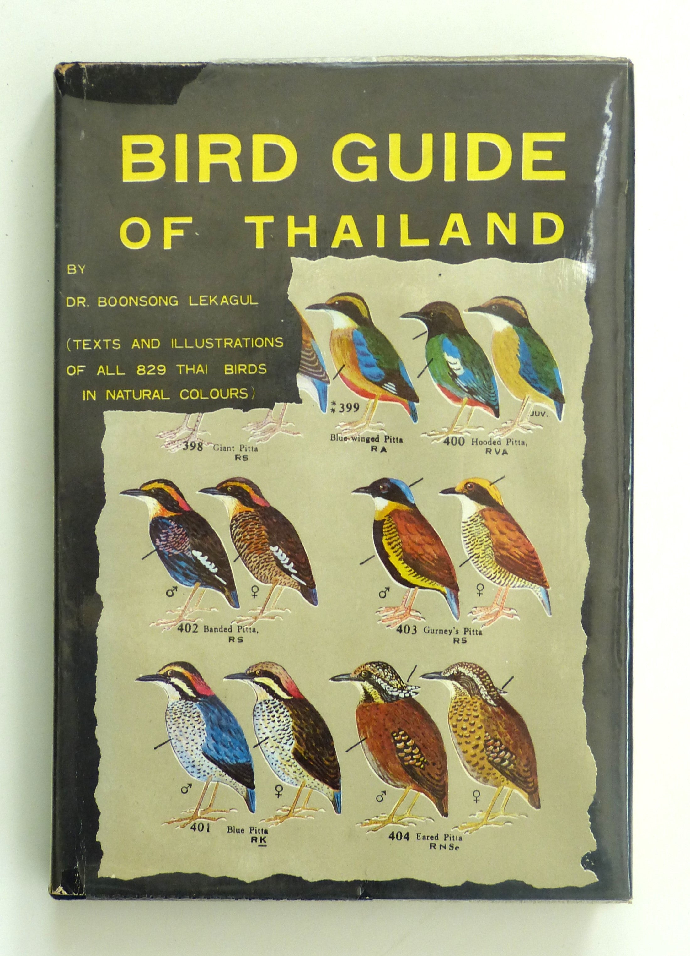 Bird Guide to Thailand Lekagul, by Dr. Boonsong