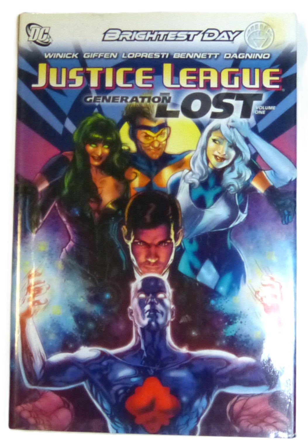 Justice League: Generation Lost Vol. 1 by Giffen, Keith; Winnick, Judd