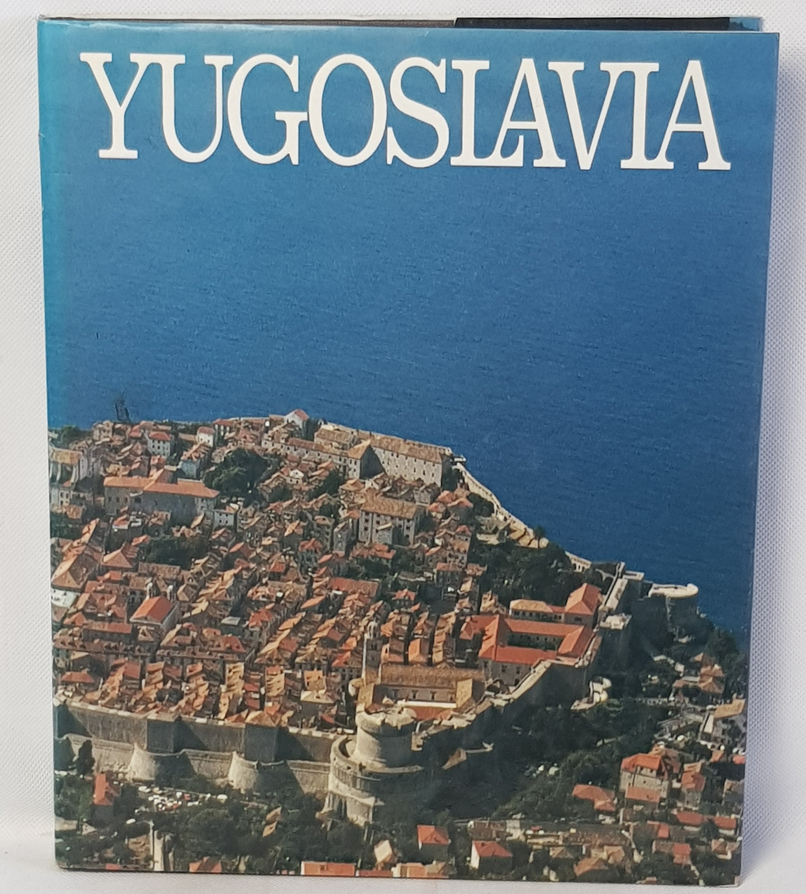 Yugoslavia Republics And Provinces by Bobot, Rajko (editor)